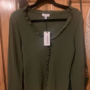 brand new green top